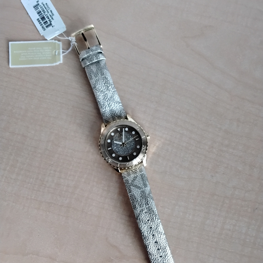 Michael Kors Runway Three-Hand Gold-Tone Watch